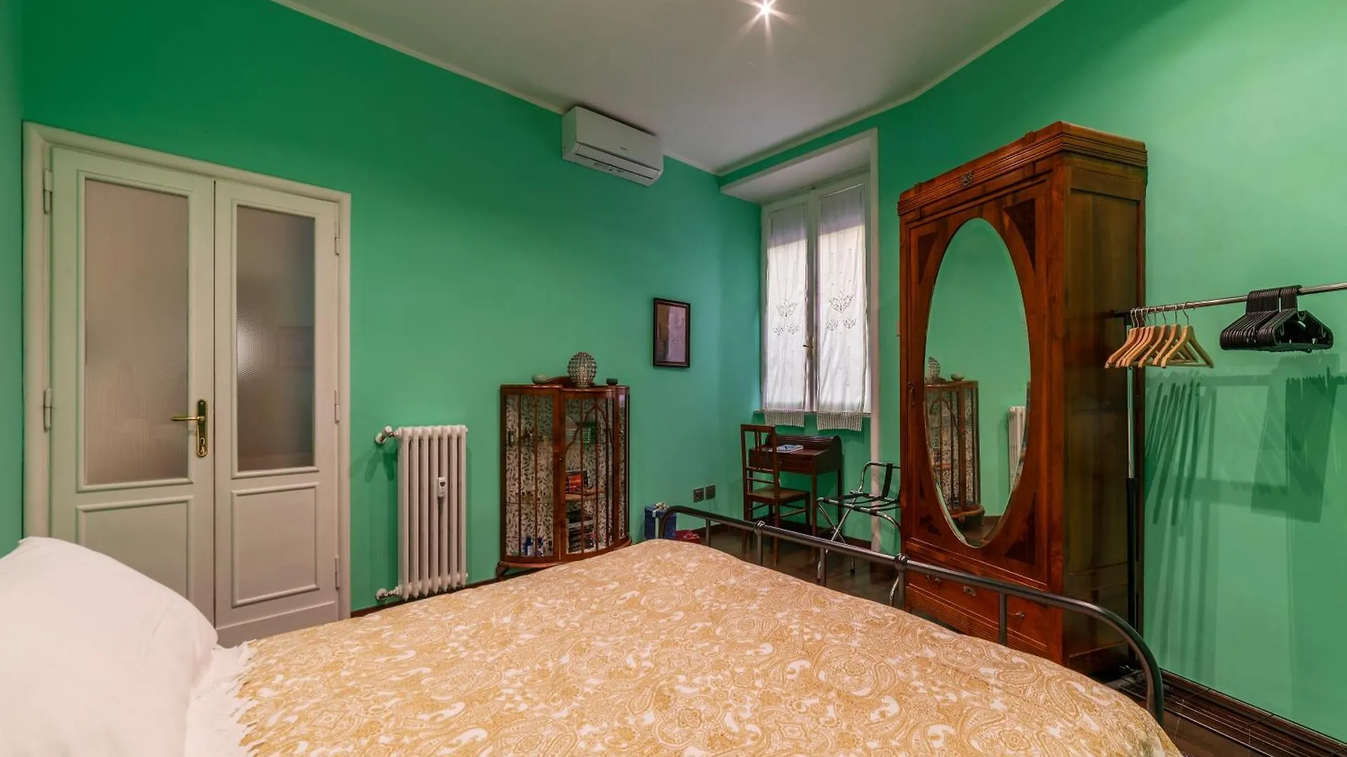 Piazza Di Roma Turquoise Apartment  Rome