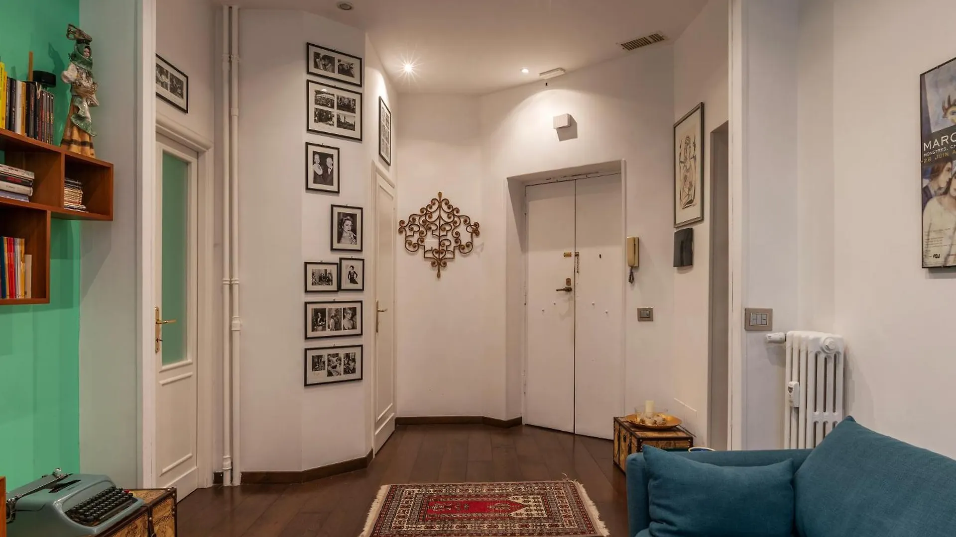 Piazza Di Roma Turquoise Apartment Italy